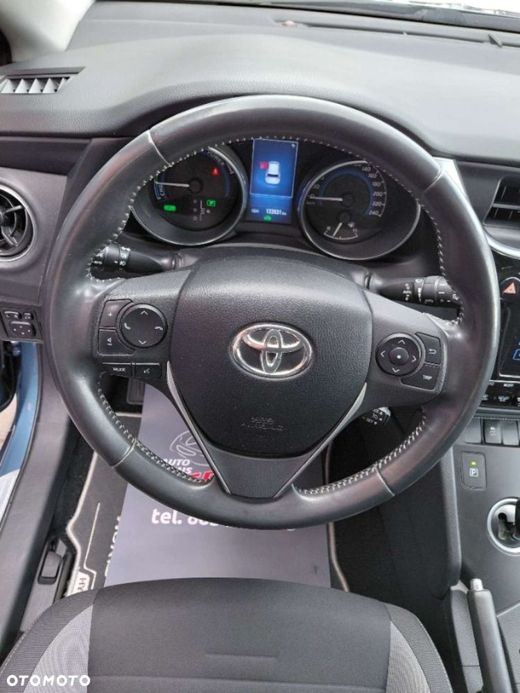 Toyota Auris - 13