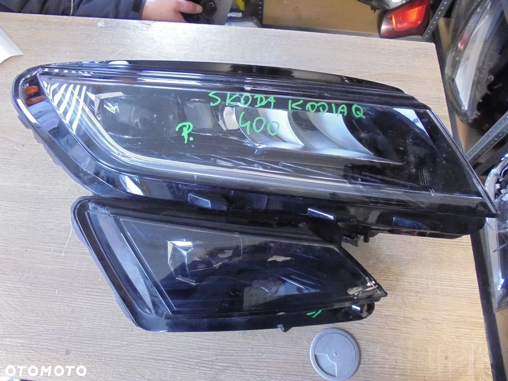 SKODA KODIAQ LAMPA PRAWY PRZÓD EUROPA 566941016H - 1