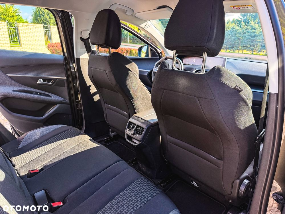 Peugeot 3008 PureTech 130 Stop & Start GPF Allure - 29