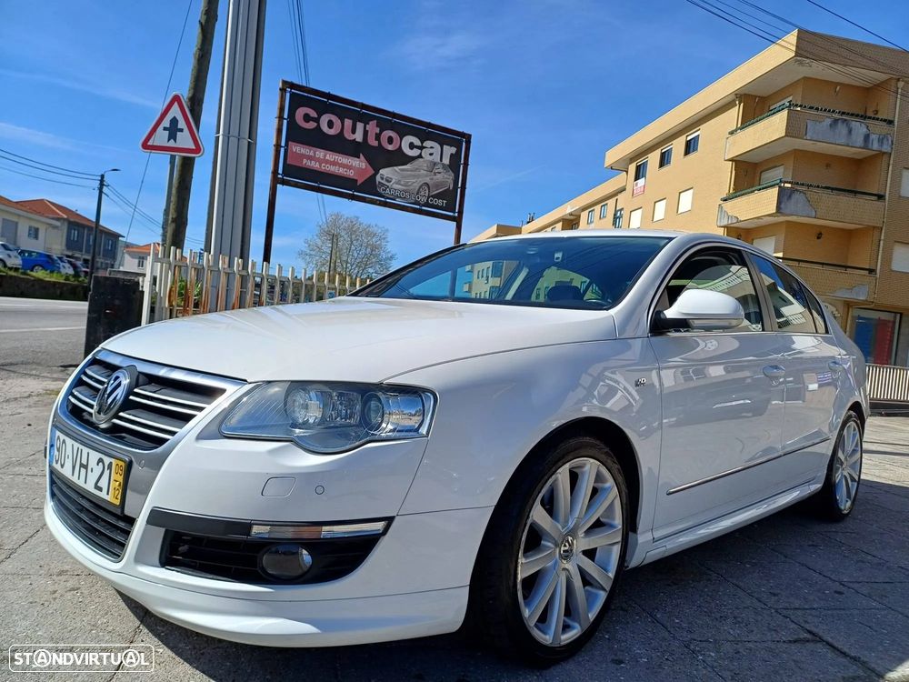 VW Passat 2.0 TDI Sportline R-Line - 1