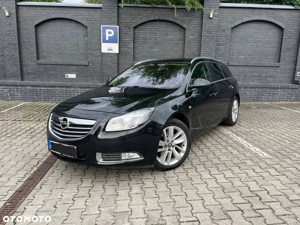Opel Insignia 2.0 CDTI Sports Tourer - 1