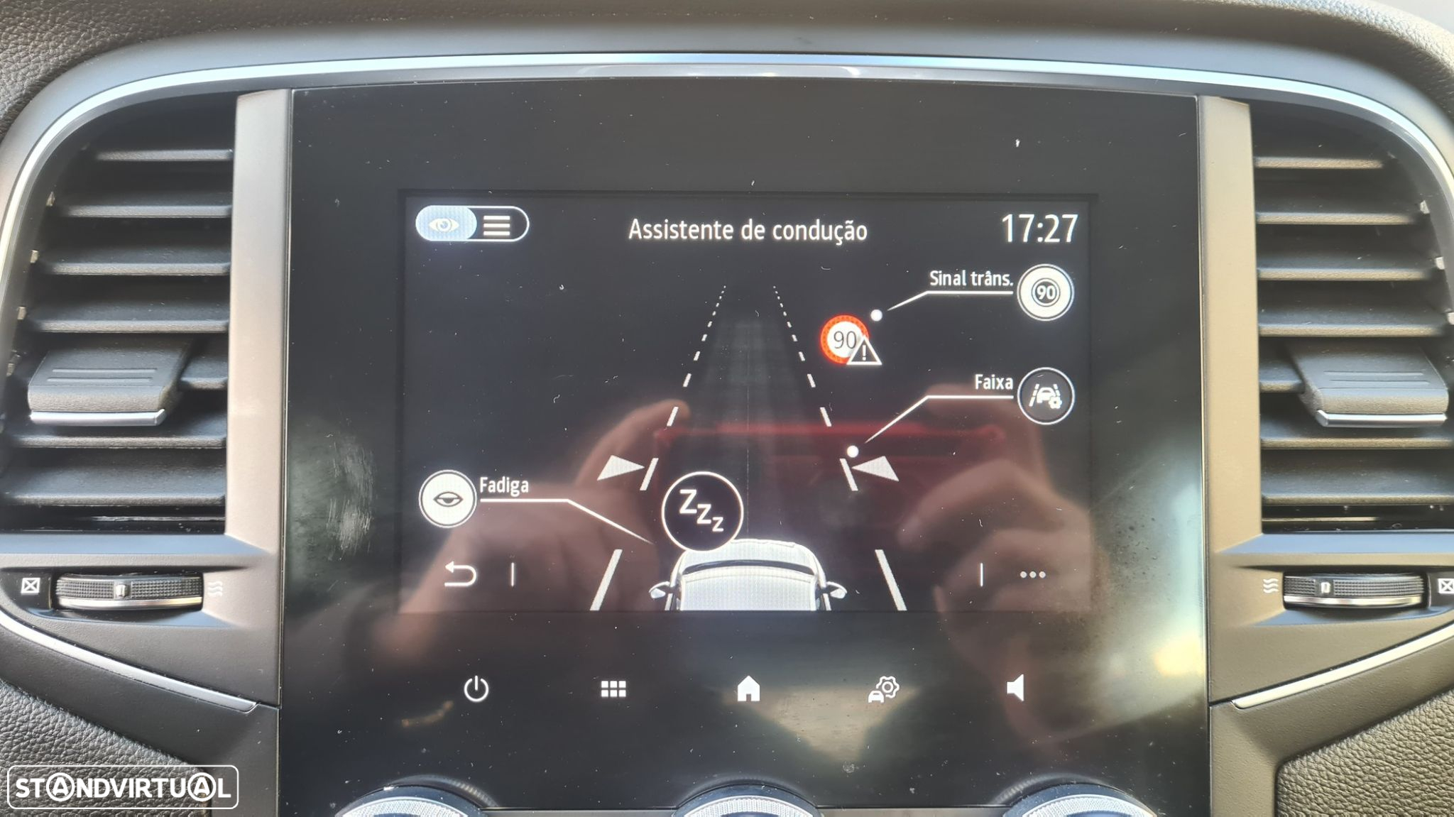 Renault Mégane 1.5 Blue dCi Intens EDC - 20