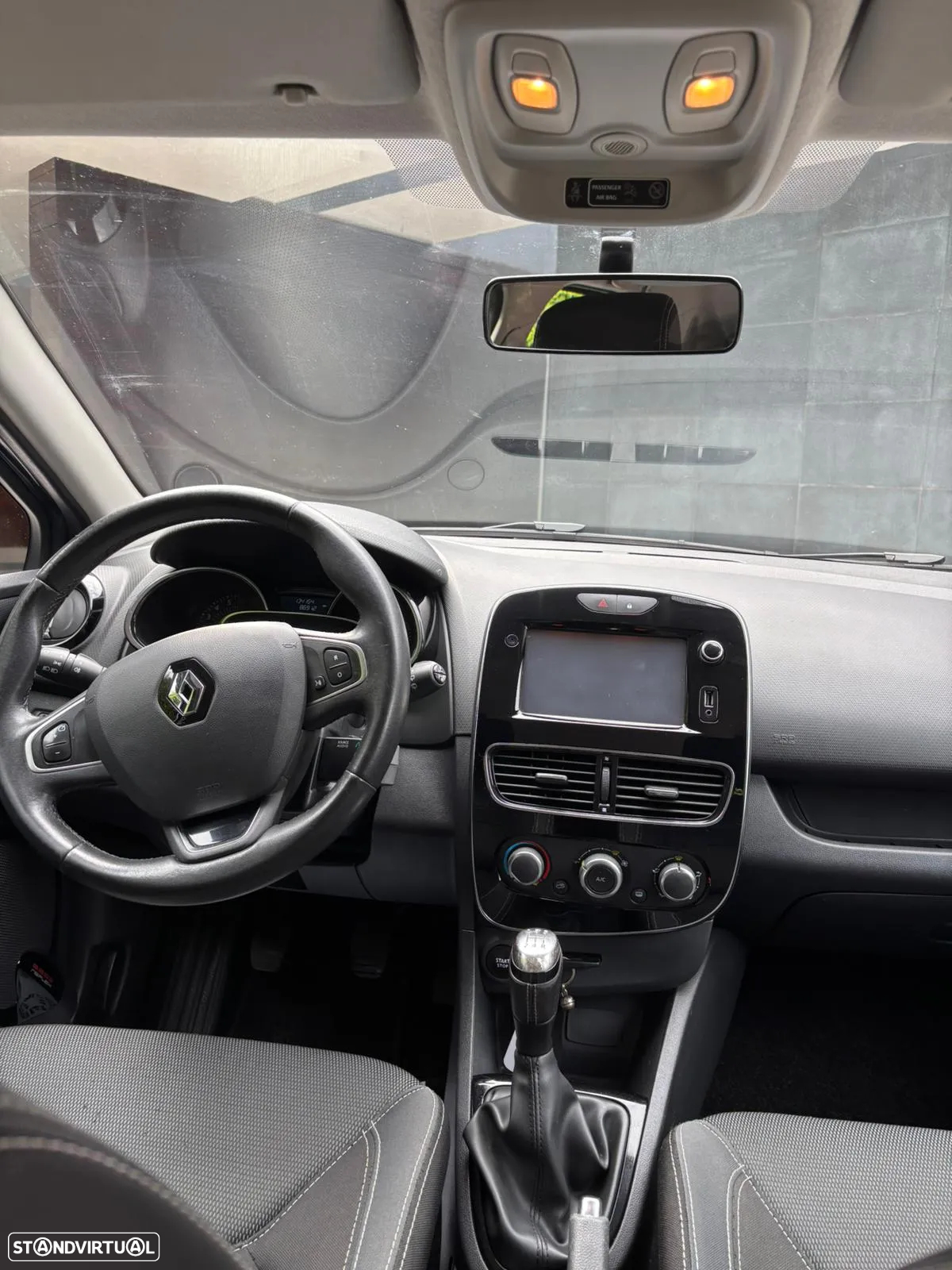 Renault Clio 0.9 TCe Limited - 15