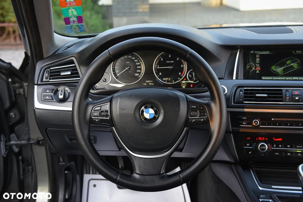 BMW Seria 5 518d Luxury Line - 3