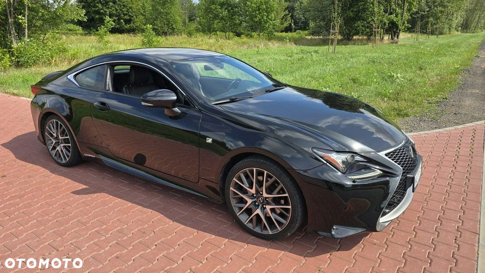 Lexus RC - 9