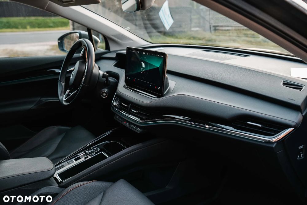 Skoda Enyaq 60 62kWh Clever - 11
