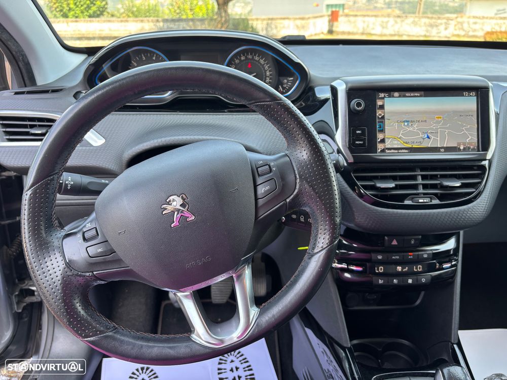 Peugeot 2008 1.2 PureTech Crossway - 9