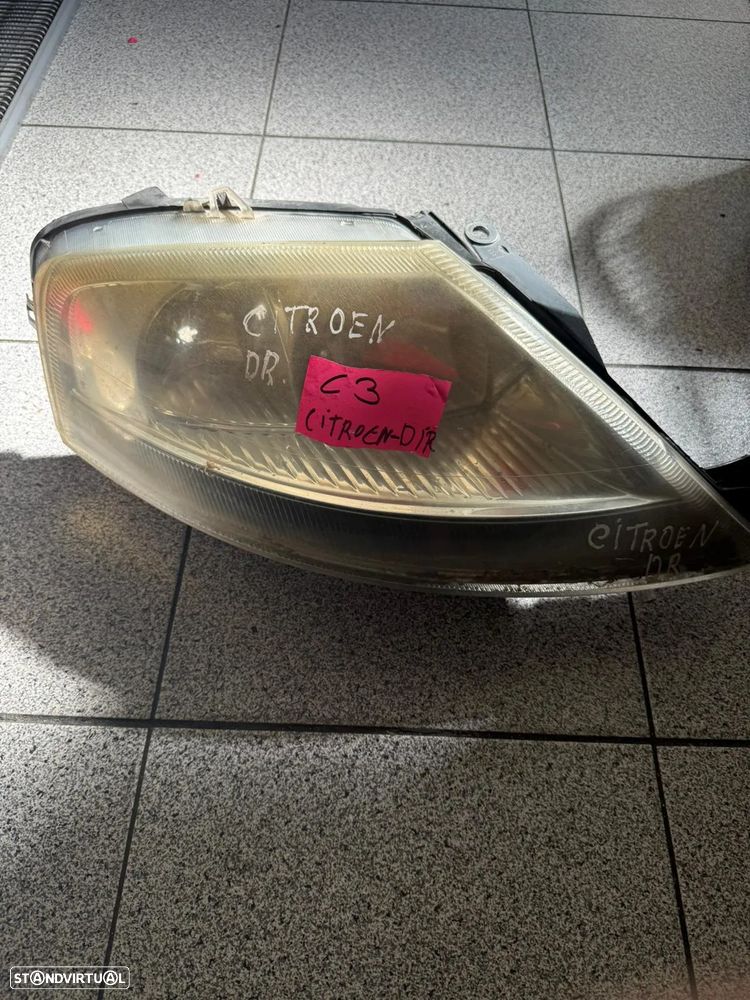 Farol Citroen c3 direito - 1
