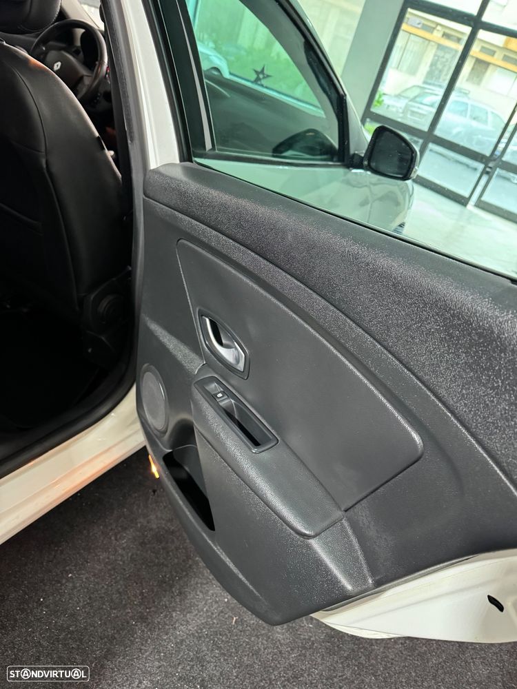 Renault Mégane Sport Tourer 1.5 dCi Luxe - 11