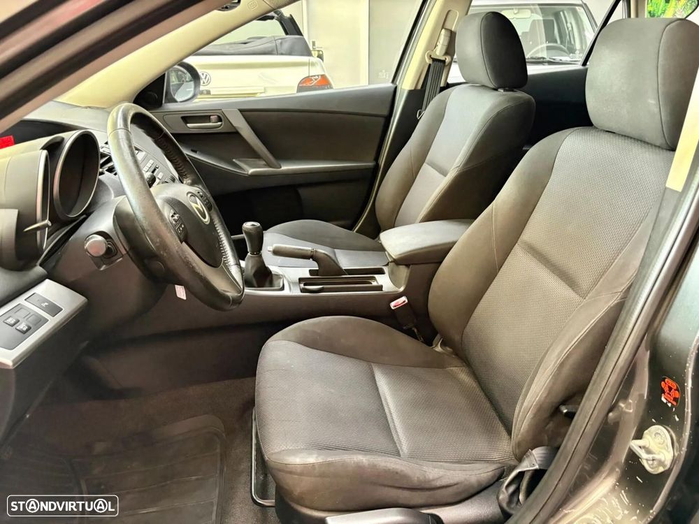 Mazda 3 Hatchback MZ-CD 1.6 Sport - 6