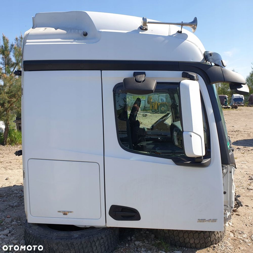 actros mp4 arocs kabina szeroka stream space 2500 goła konstrukcja kabiny - 2
