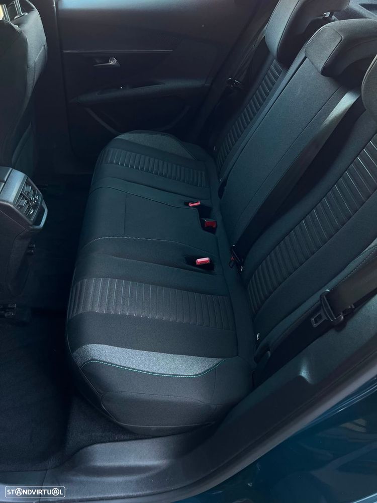 Peugeot 3008 1.6 Hybrid Allure e-EAT8 - 8