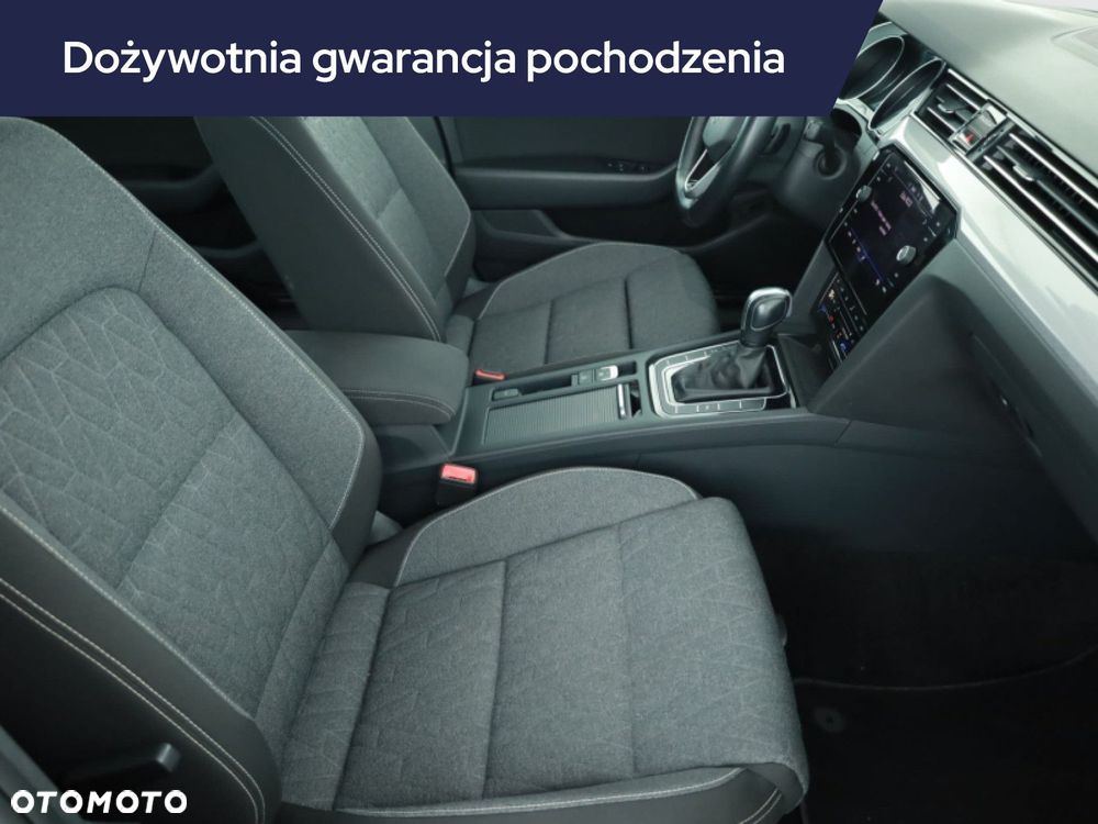 Volkswagen Passat Variant - 9