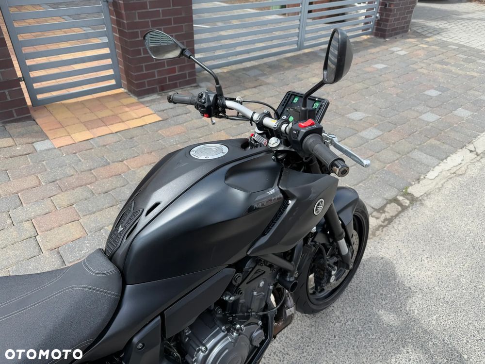 Yamaha MT - 32
