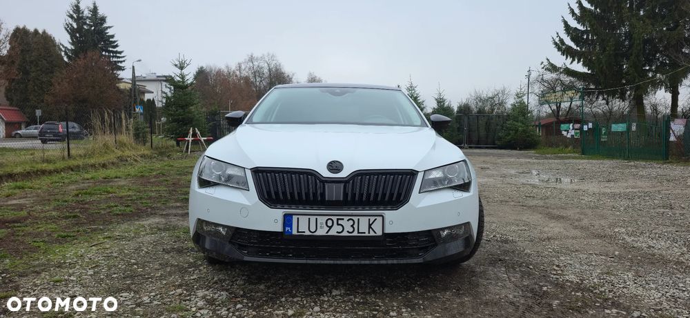 Skoda Superb 2.0 TDI Style DSG - 4