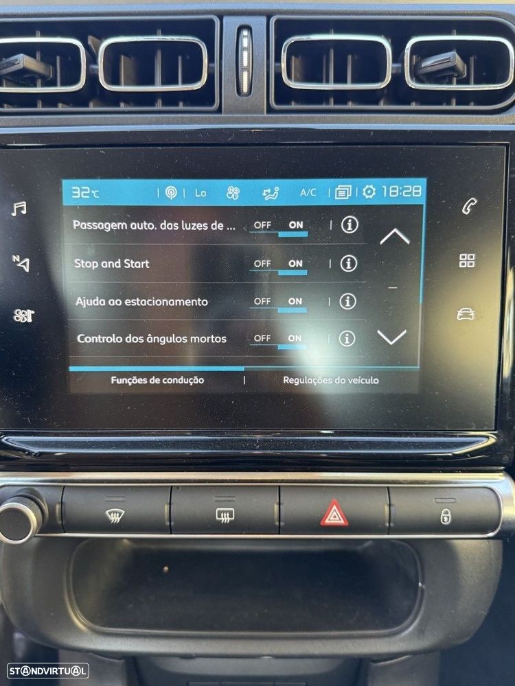 Citroën C3 1.2 PureTech Shine EAT6 - 19