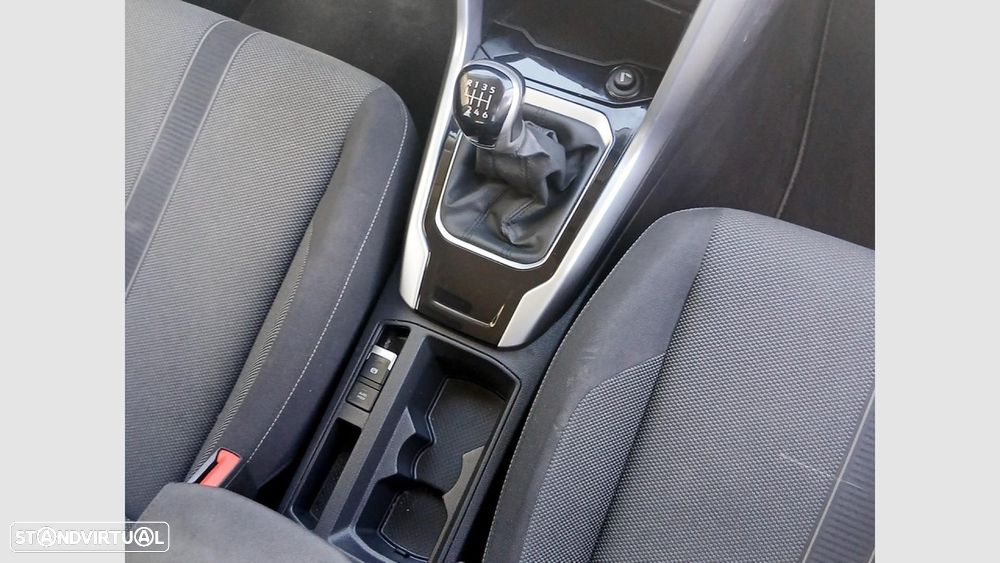 VW T-Roc 1.0 TSI - 23