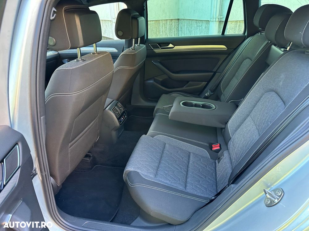 Volkswagen Passat 2.0 TDI DSG Highline - 26