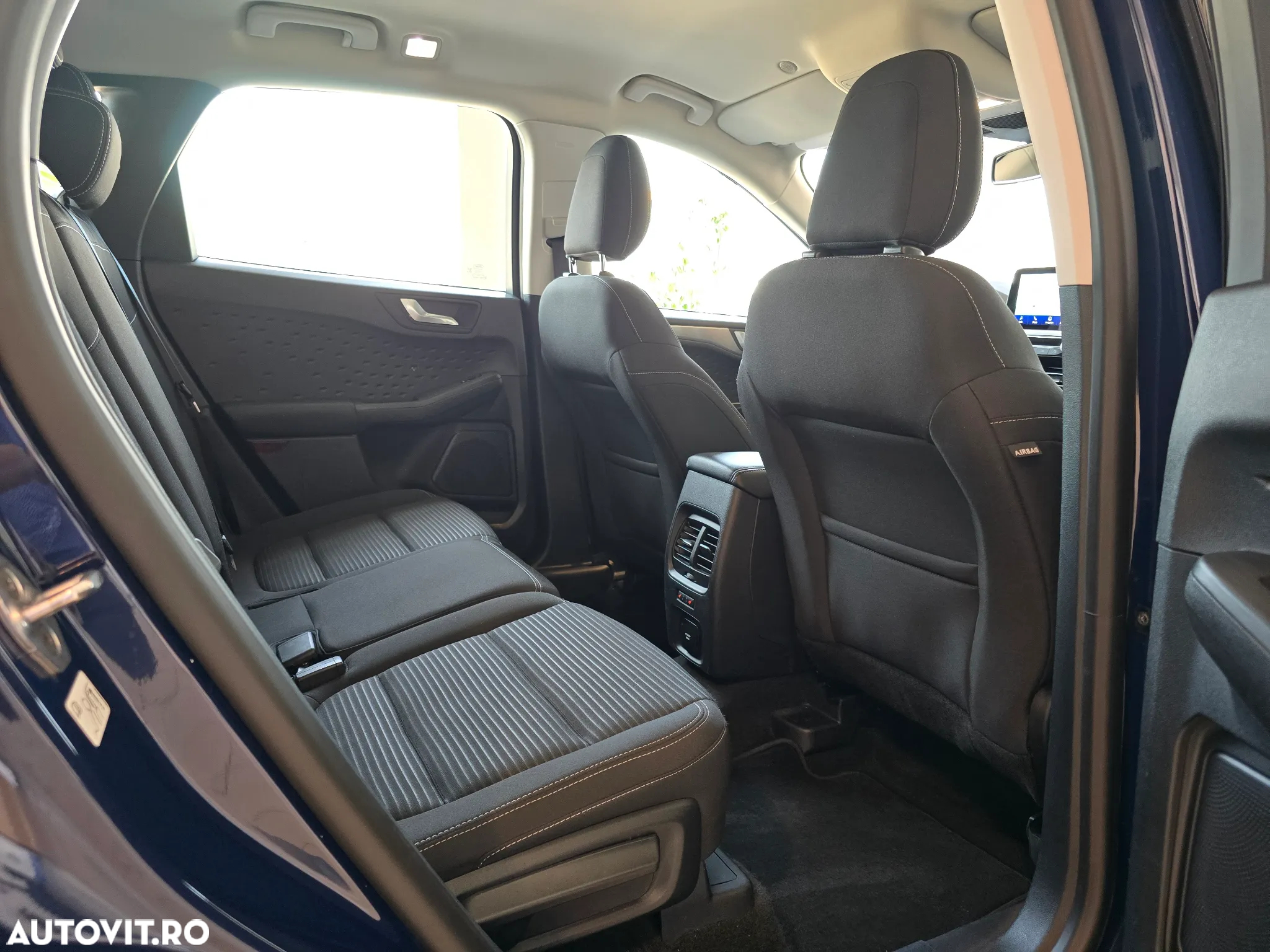 Ford Kuga 1.5 EcoBlue A8 FWD Titanium - 13
