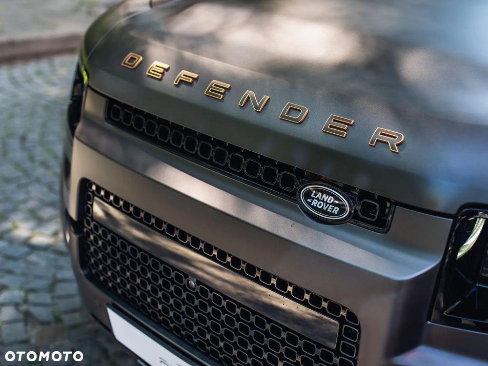Land Rover Defender 110 P635 OCTA - 17