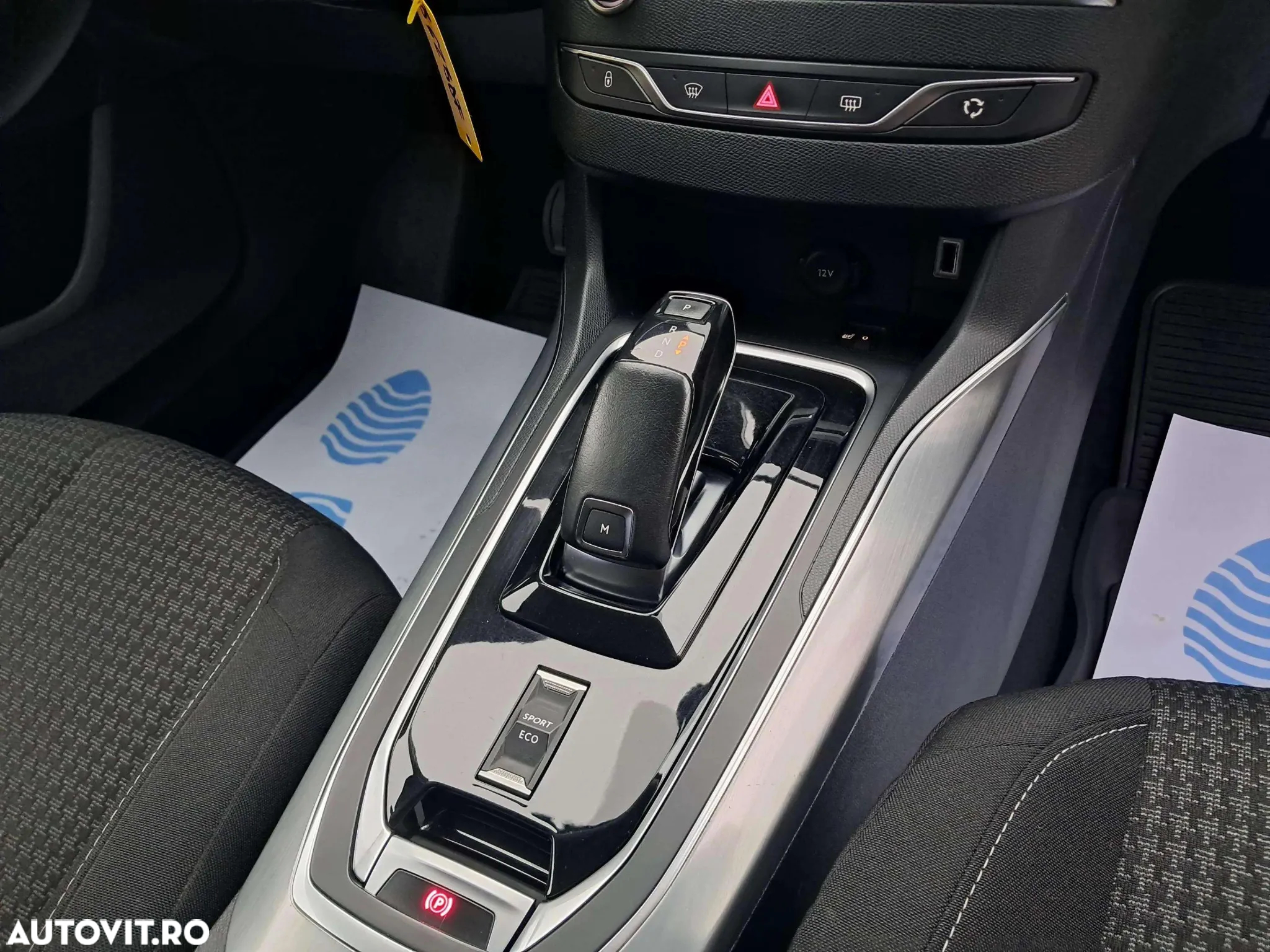 Peugeot 308 SW 1.2 L PureTech Turbo S&S EAT8 Active - 20
