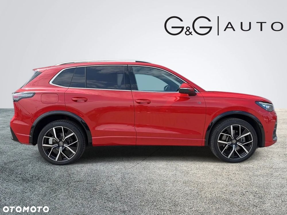 Volkswagen Tiguan - 12
