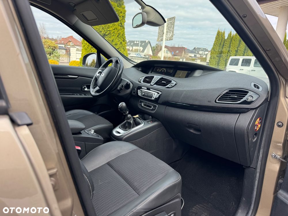 Renault Scenic dCi 160 FAP Luxe - 8