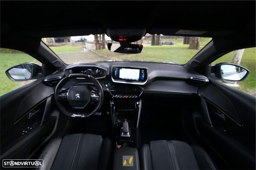 Peugeot e-208 50 kWh GT - 13