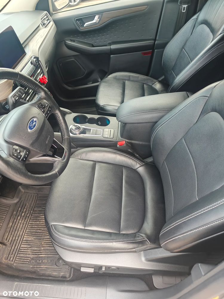 Ford Kuga 2.5 FHEV FWD Titanium - 11
