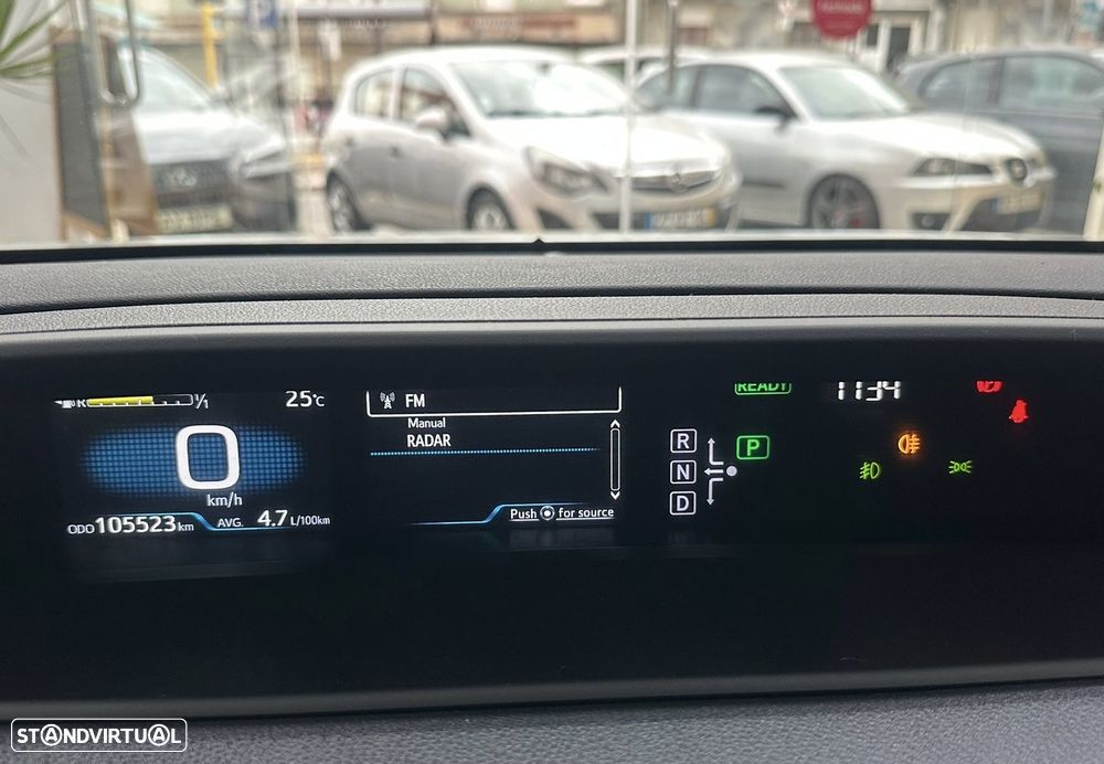 Toyota Prius 1.8 Luxury Pele - 16