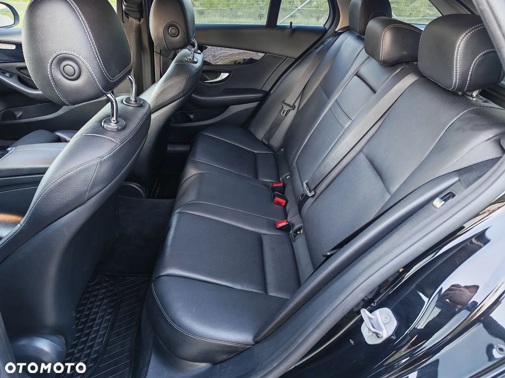 Mercedes-Benz Klasa C 200 d 7G-TRONIC - 32