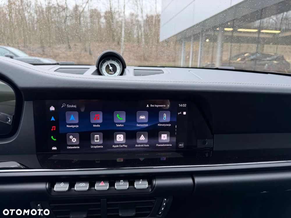 Porsche 911 Carrera - 30