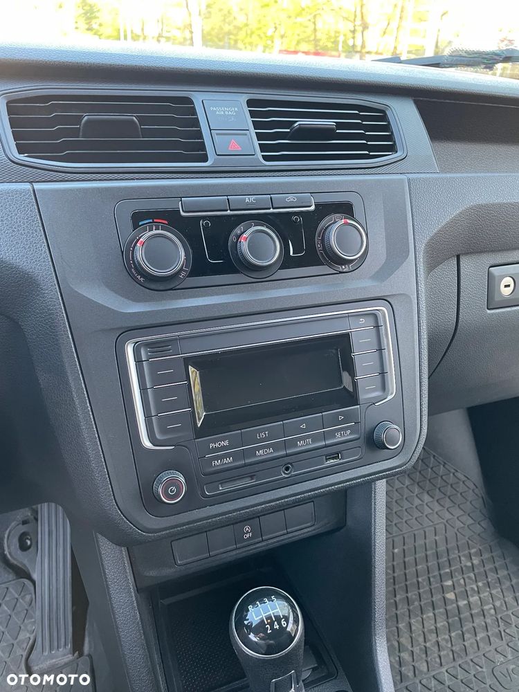 Volkswagen Caddy - 10