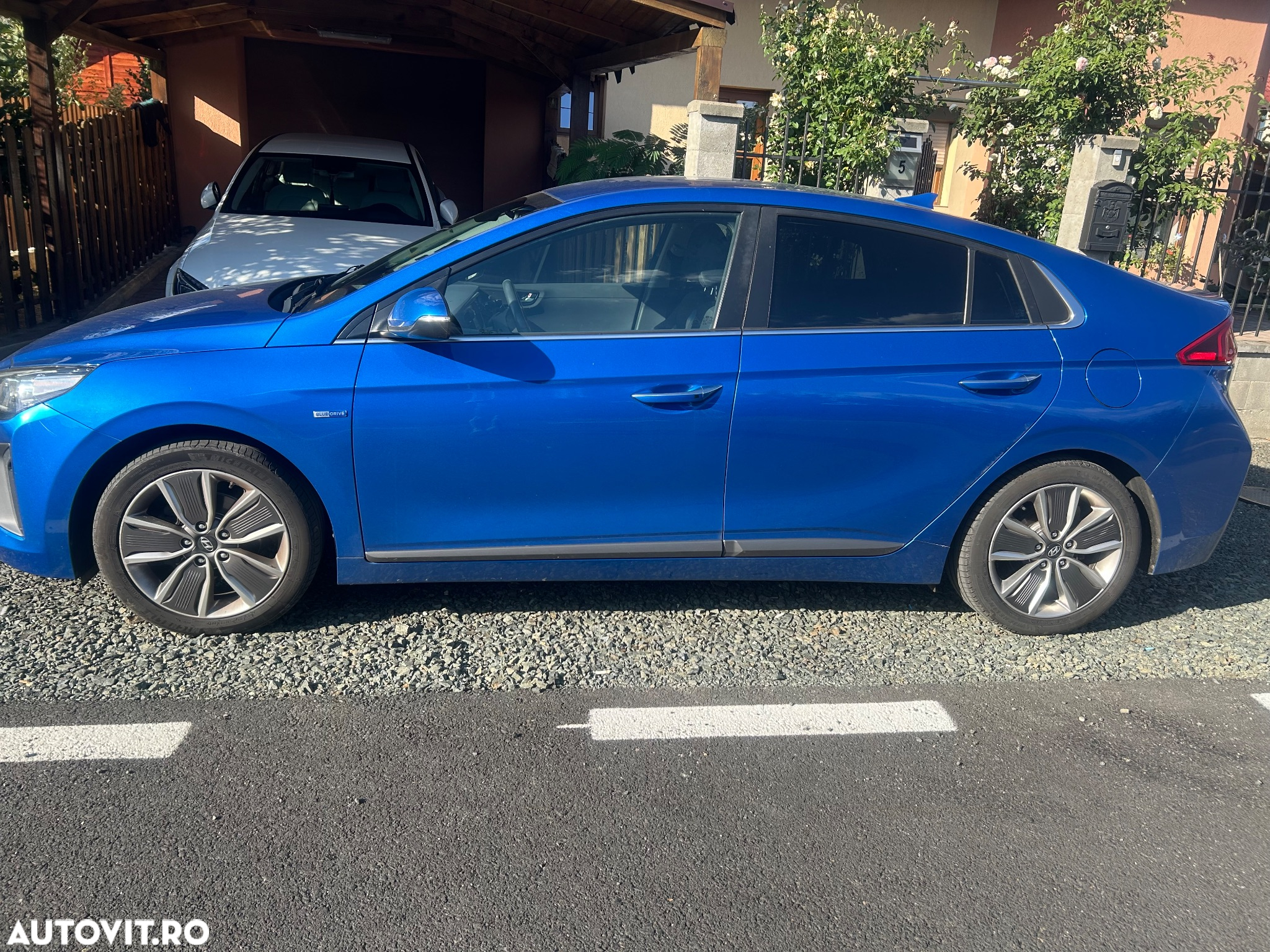 Hyundai IONIQ Hybrid 1.6 GDI Style - 2
