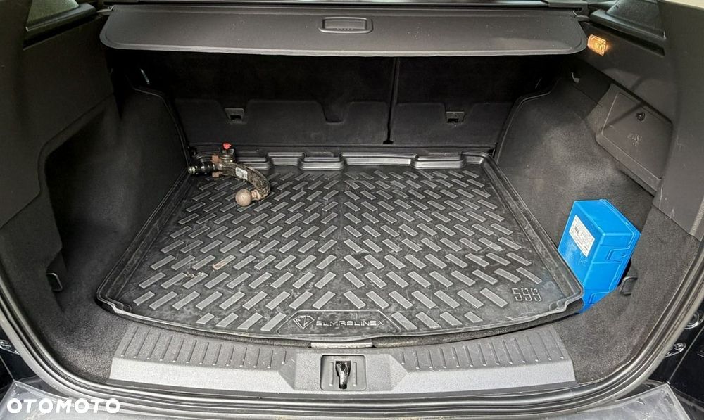 Ford Kuga - 22