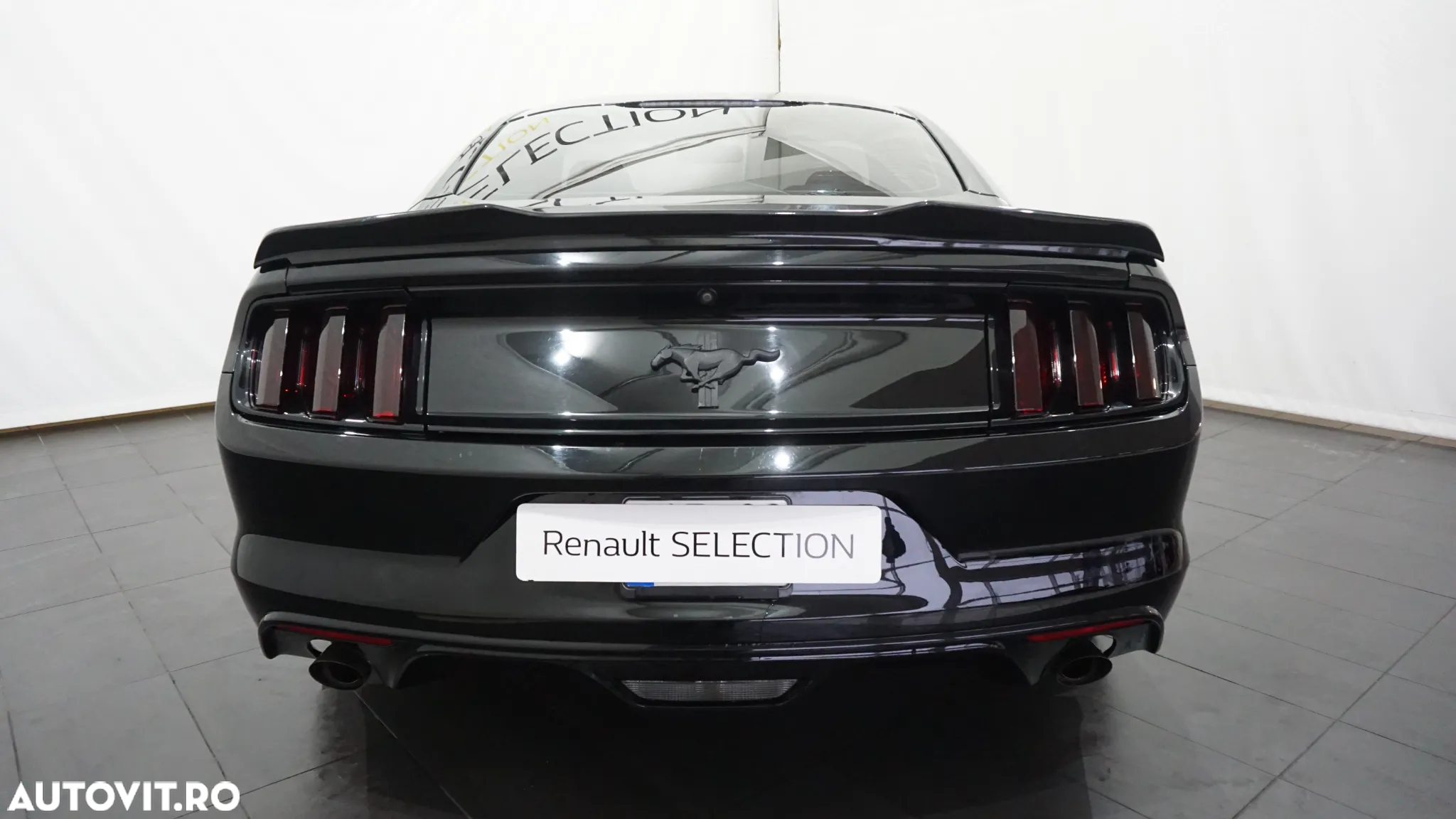Ford Mustang - 5