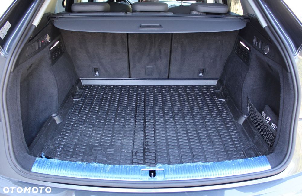 Audi Q5 Sportback - 13