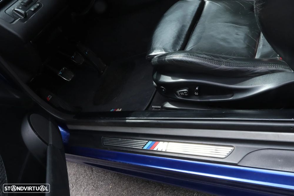 BMW 330 Ci - 35