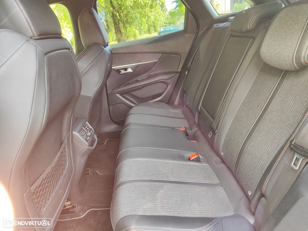 Peugeot 3008 PureTech 130 Stop & Start GPF EAT8 Allure Pack - 7
