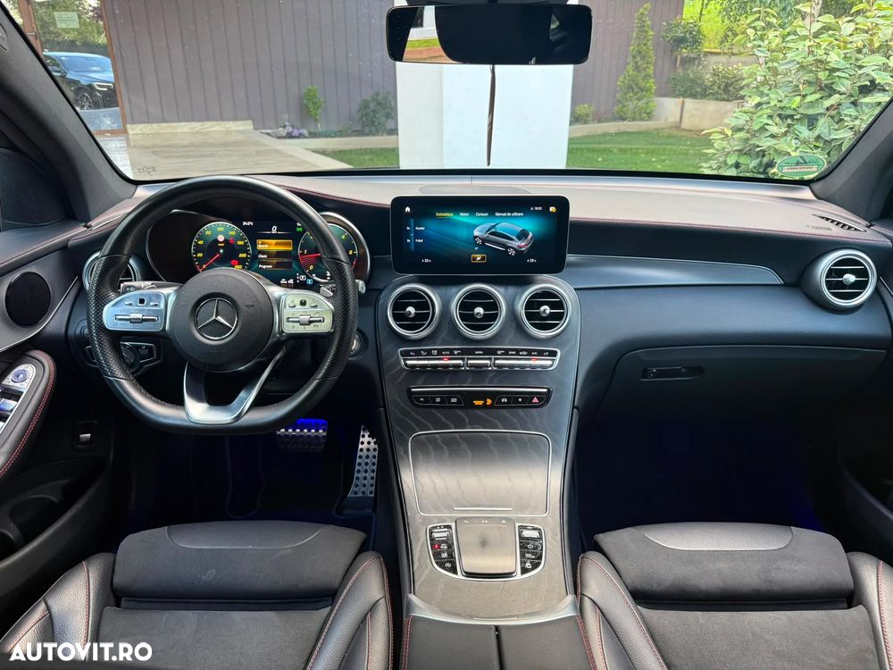 Mercedes-Benz GLC Coupe 300 d 4Matic 9G-TRONIC AMG Line Plus - 9