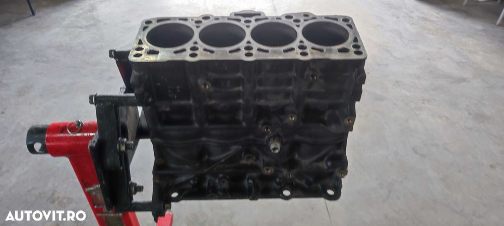 Bloc motor volkswagen cod motor AVF - 12
