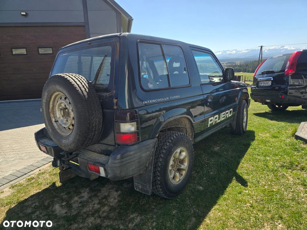 Mitsubishi Pajero 2.5 TD GL - 8