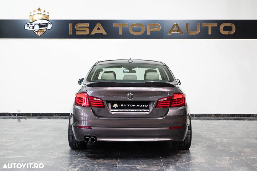 BMW Seria 5 520d Aut. Luxury Line - 35