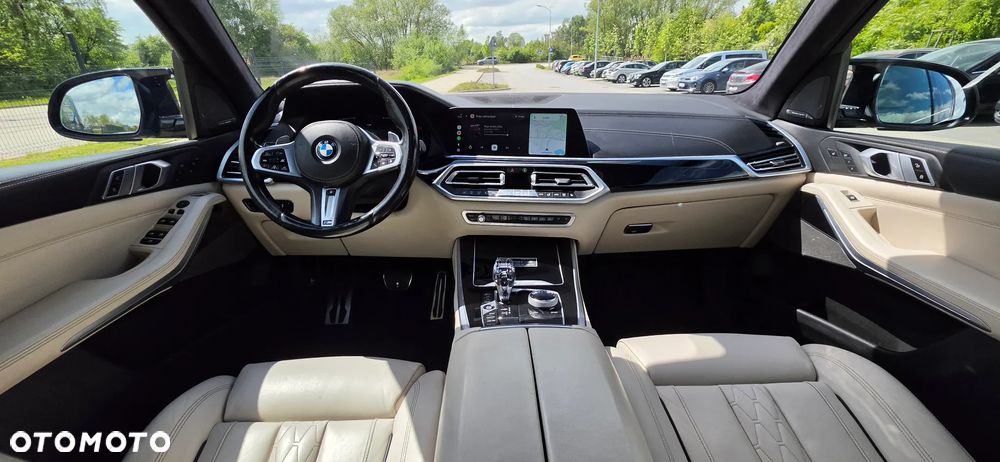 BMW X5 M50i - 14