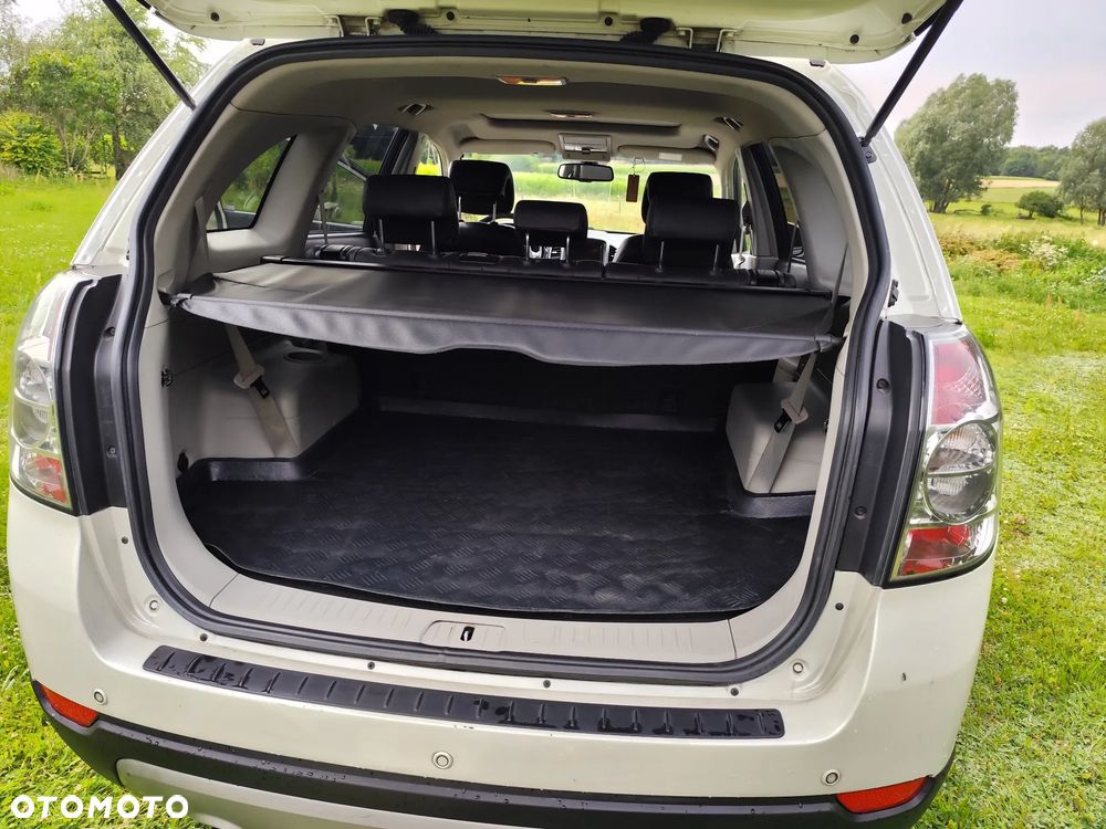 Chevrolet Captiva 2.2 D LTZ - 14