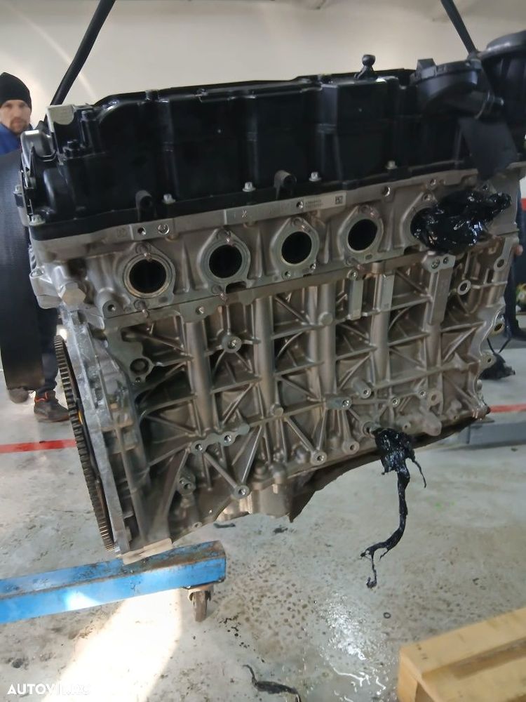Motor Volkswagen T5 Multivan 2.0 BiTDI DRF 4Motion CAAA 2.0 TDI 2014 - 8