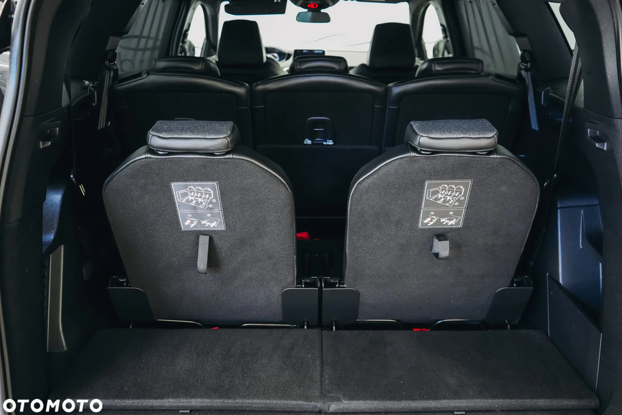 Peugeot 5008 1.5 BlueHDi GT Pack S&S EAT8 - 36