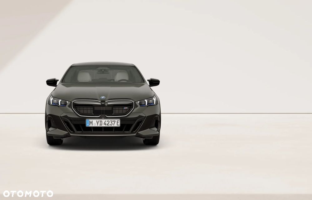 BMW i5 83.9kWh M60 xDrive - 3