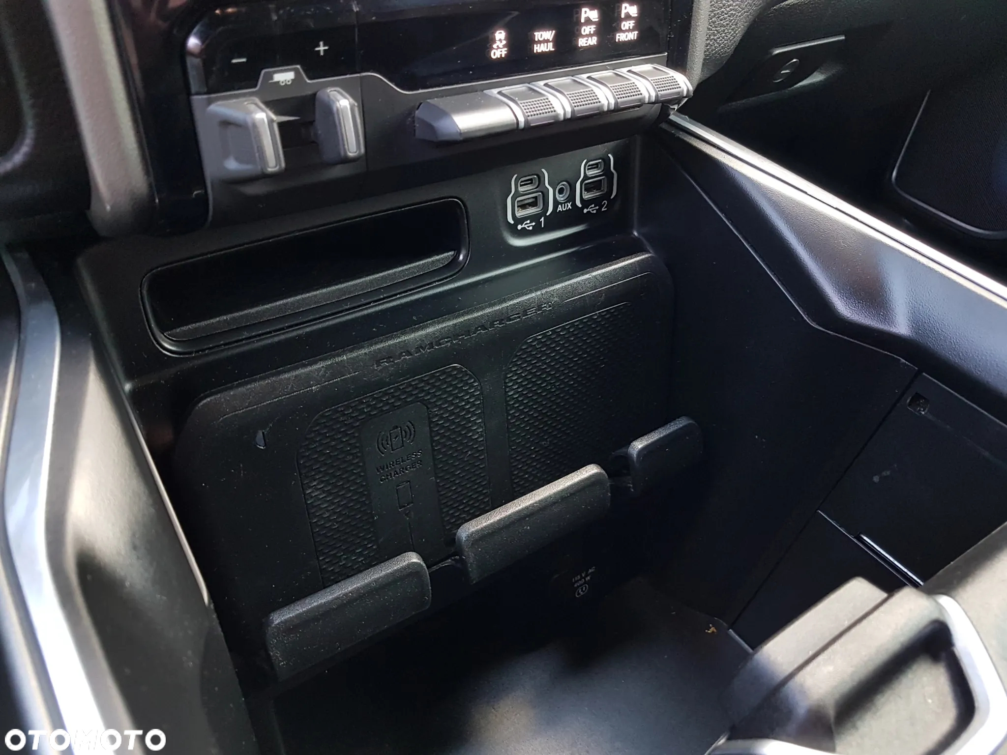 Dodge RAM 1500 5.7 4x4 - 14