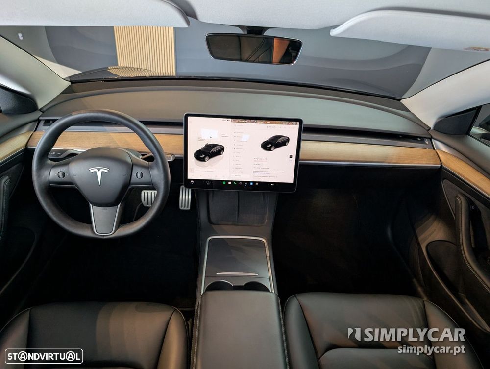 Tesla Model 3 - 10